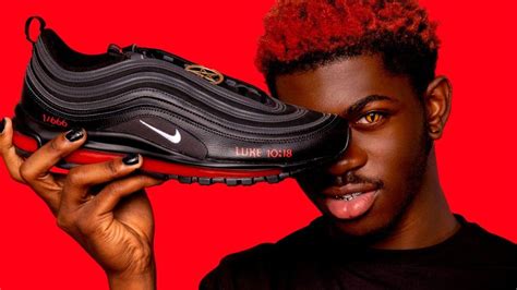 neuer nike schuh 666|Nike sues over 'Satan Shoes' with human blood .